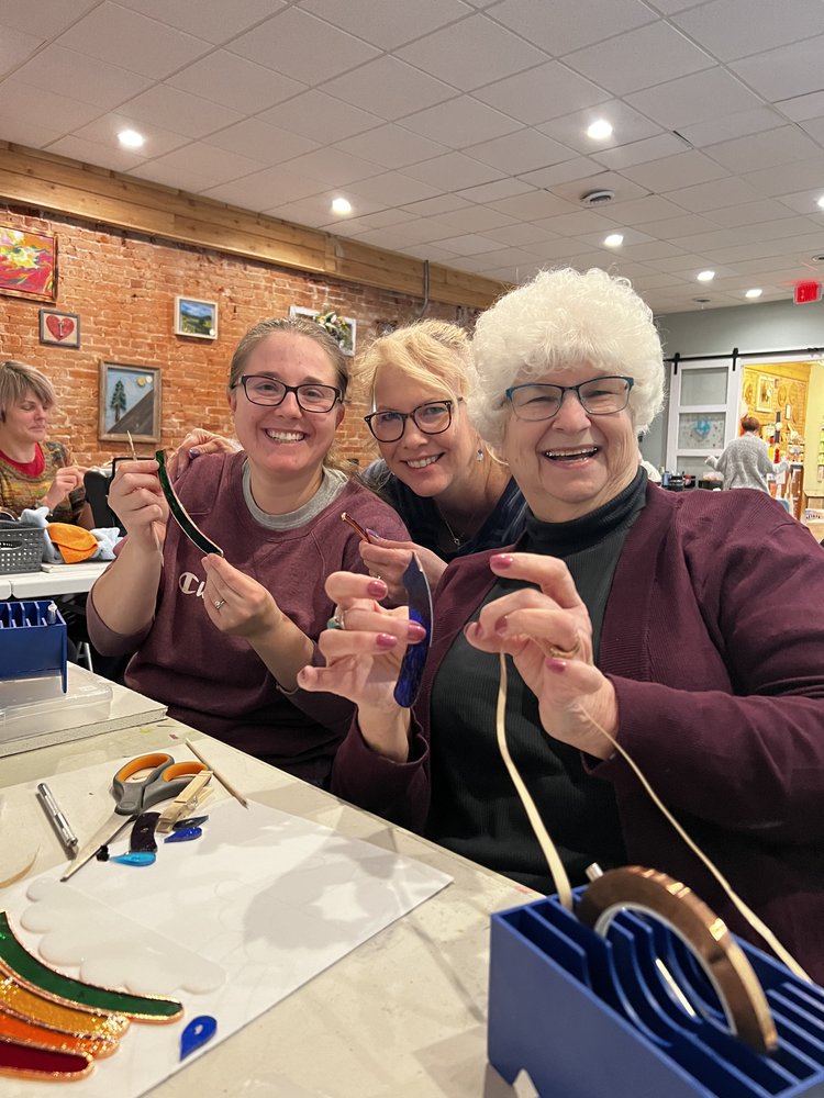 STAINED GLASS CLASS: Intro to Stained Glass Assembly