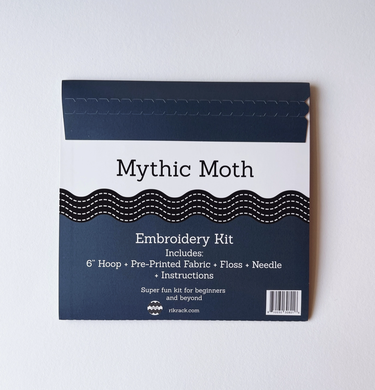 DIY - Embroidery - Mythic Moth