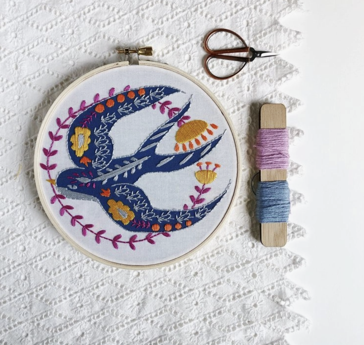 DIY - Embroidery - Swallow