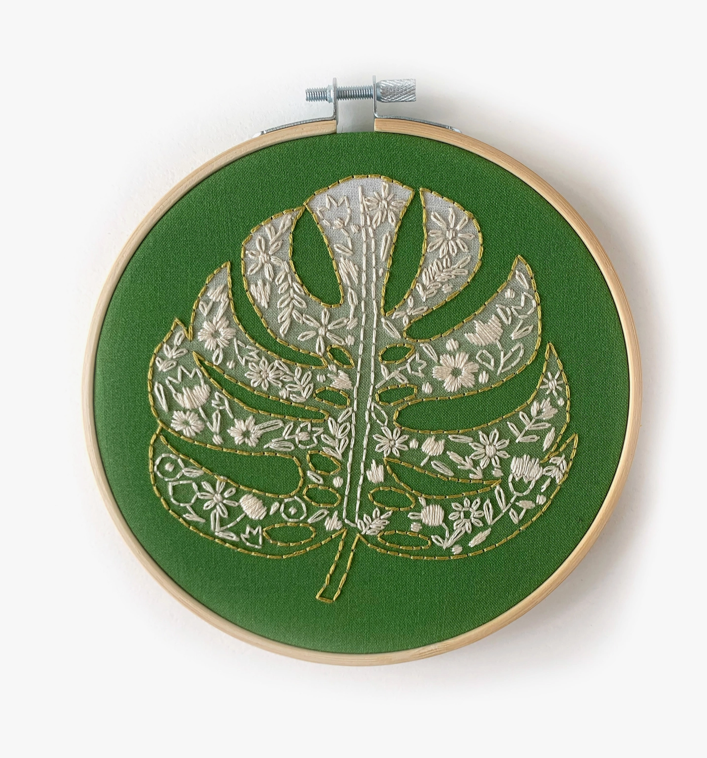 DIY - Embroidery - Monstera