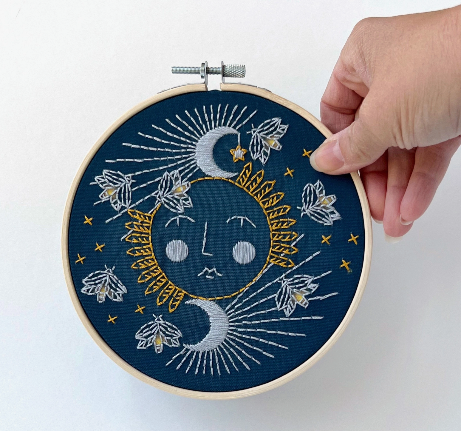 DIY - Embroidery - Moonglow