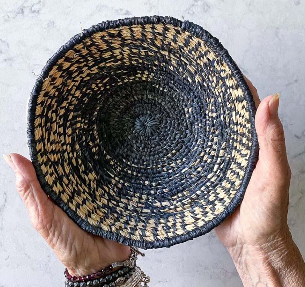 DIY - Weaving - Calliope Basket - Black &amp; Natural