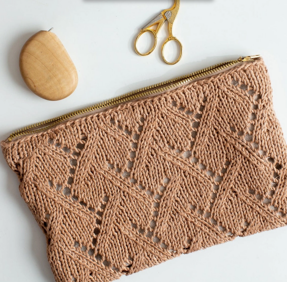 DIY - Knitting - Rowan Pouch - Onyx - Size 6 Needles