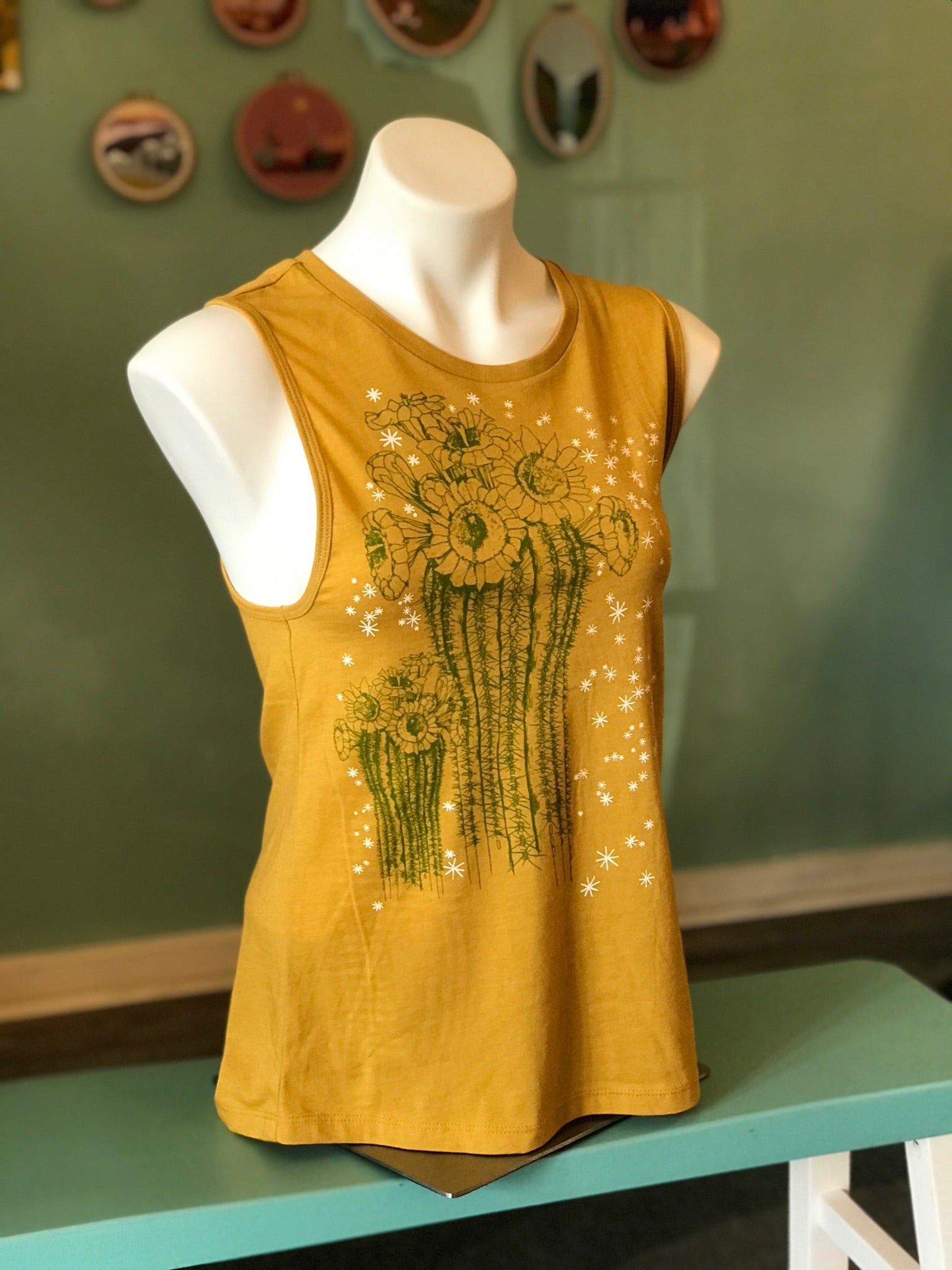 Shirt - Muscle Tee - Saguaro and Stars Maya