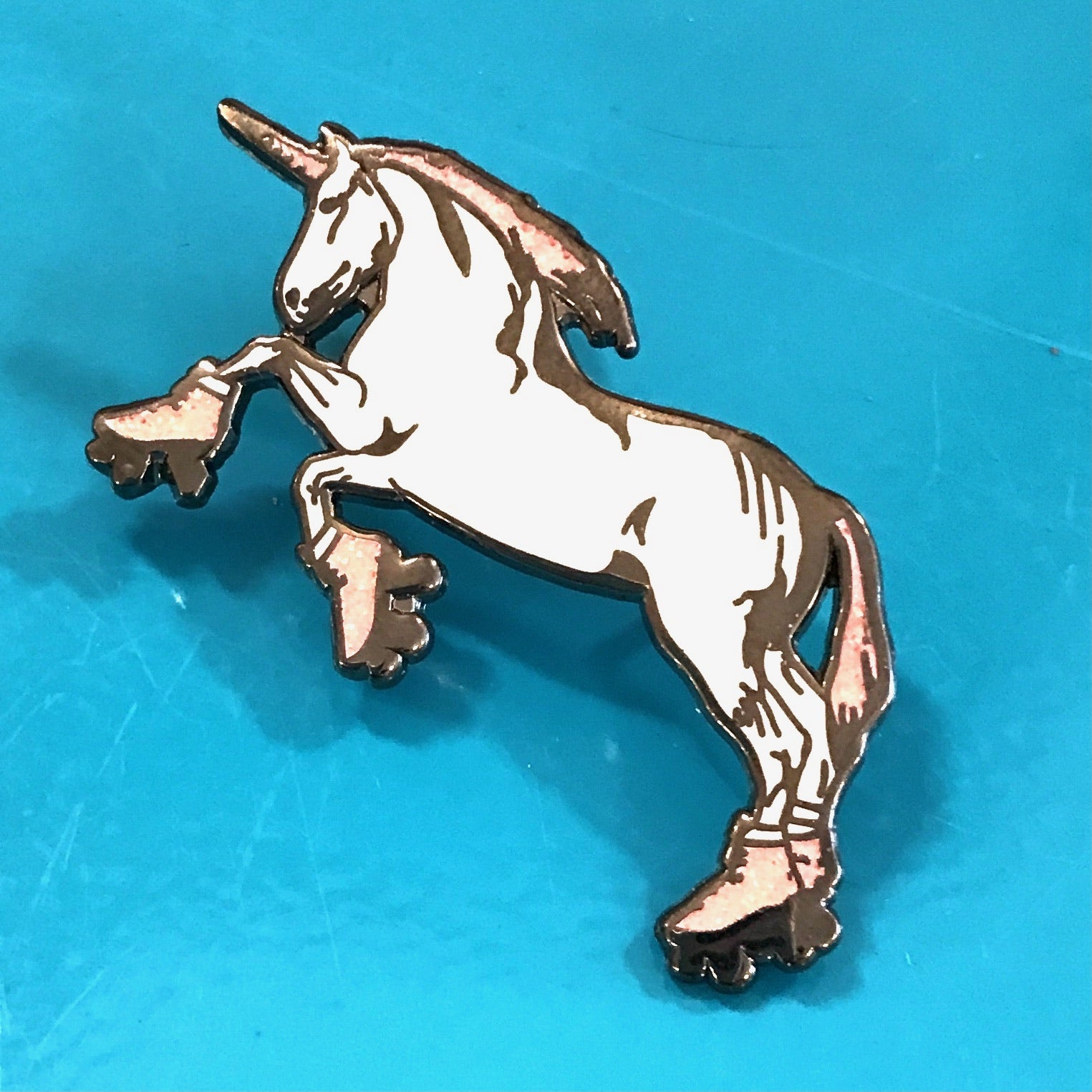 Enamel Pin: Roller Skating Unicorn - Light Pink - GLITTER