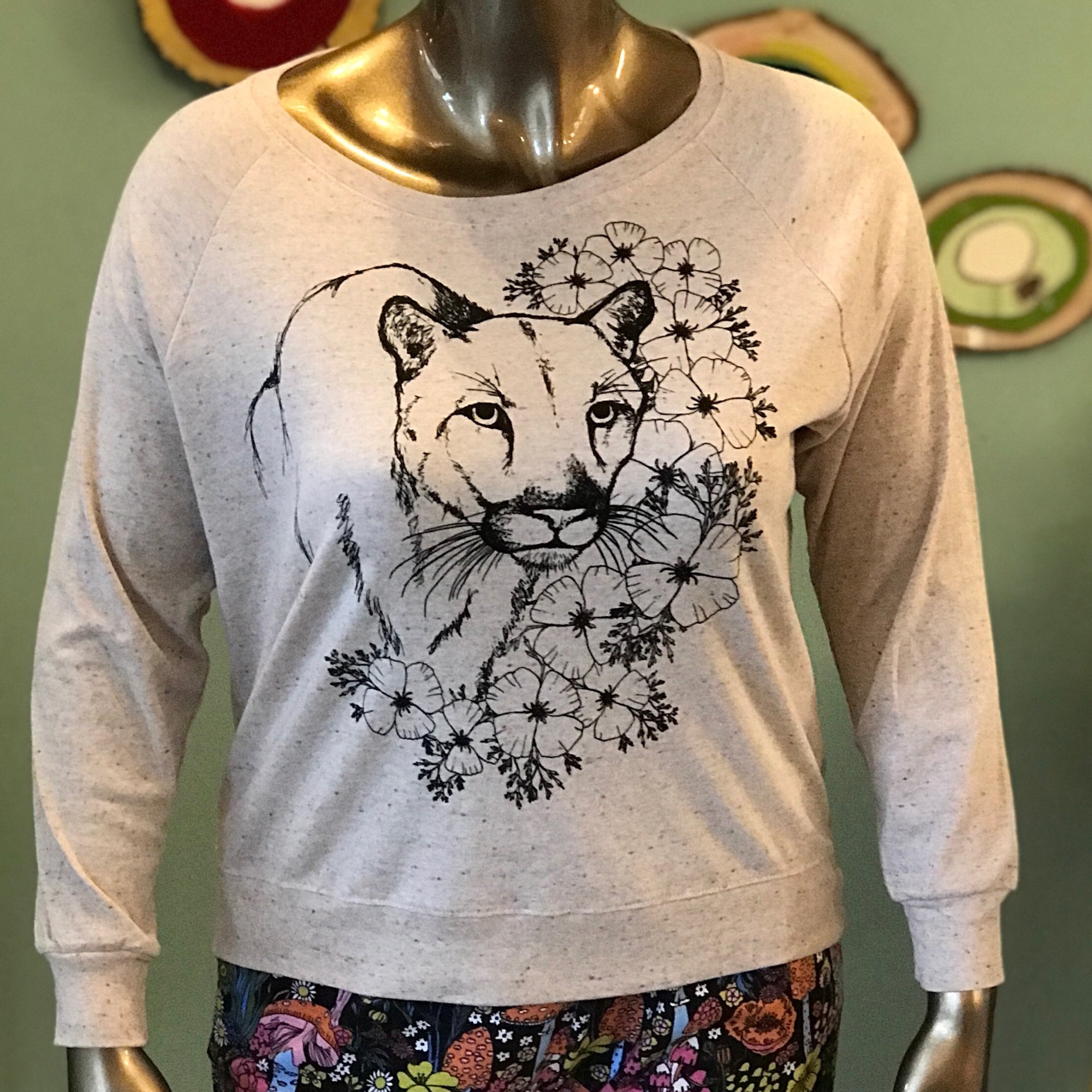 Sweatshirt - Mountain Lion Pia