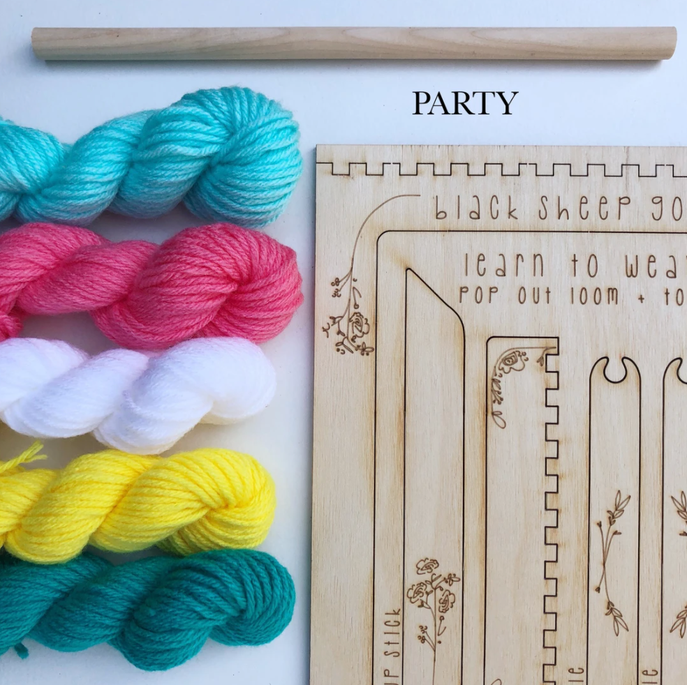 DIY - Pop Out Loom and Tools - Party