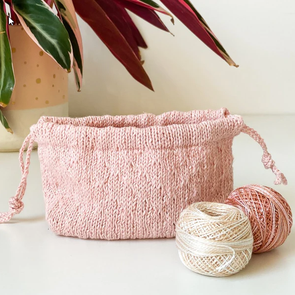 DIY - Trellis Stitch Drawstring Bag Knit Kit - Blush with Needles