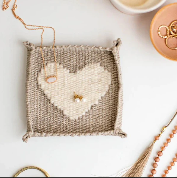DIY - Woven Heart Jewelry Dish with Loom - Stone