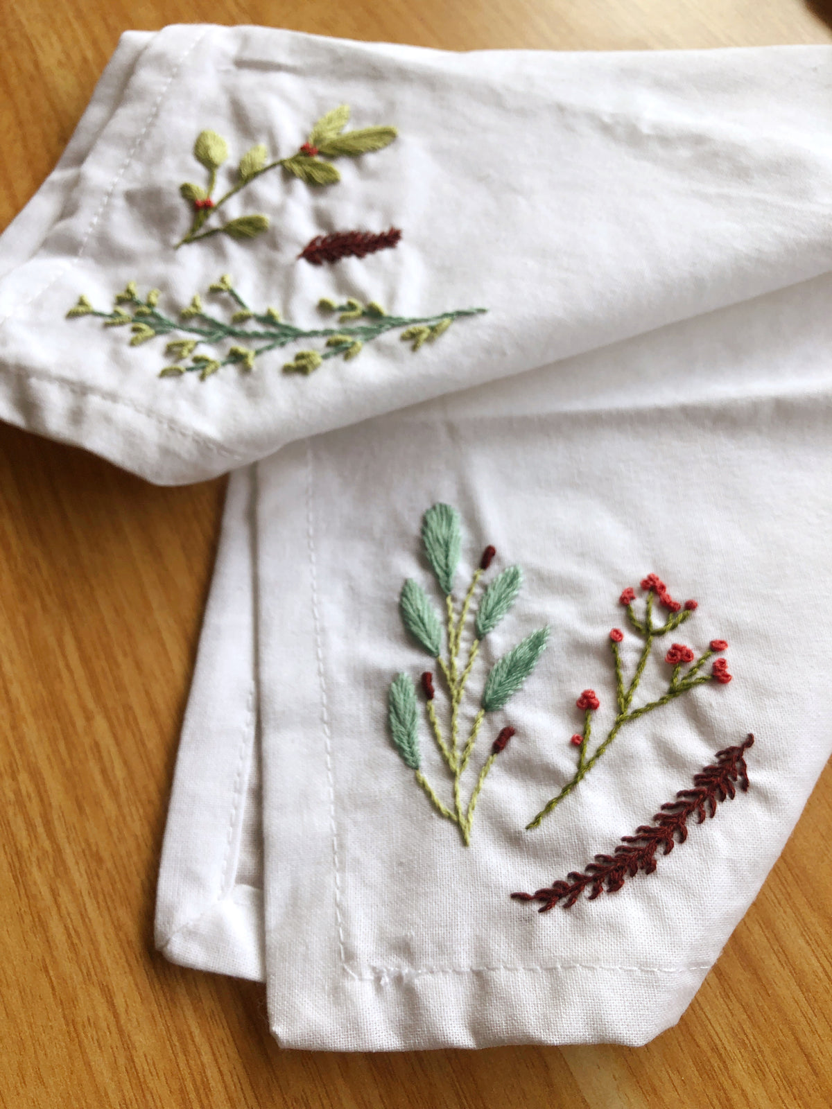 EMBROIDERY CLASS - Winter Botanicals Napkins