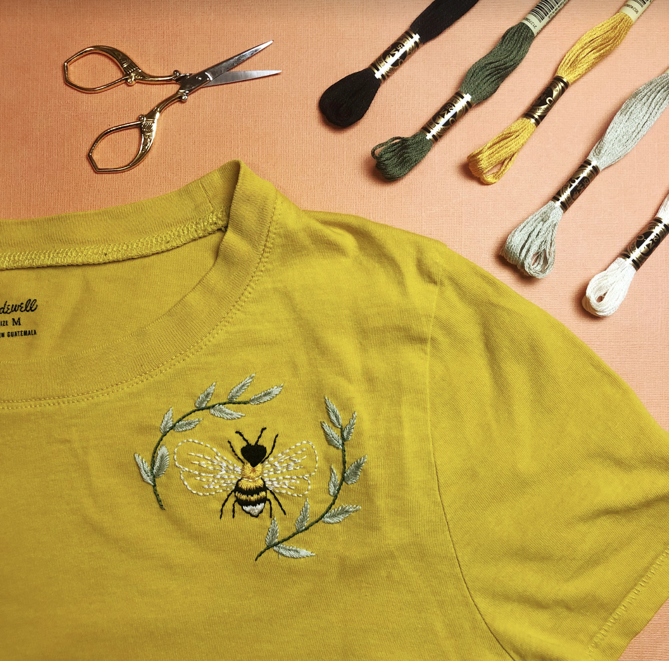 T-Shirt with Bee Embroidery Black Cotton Jersey