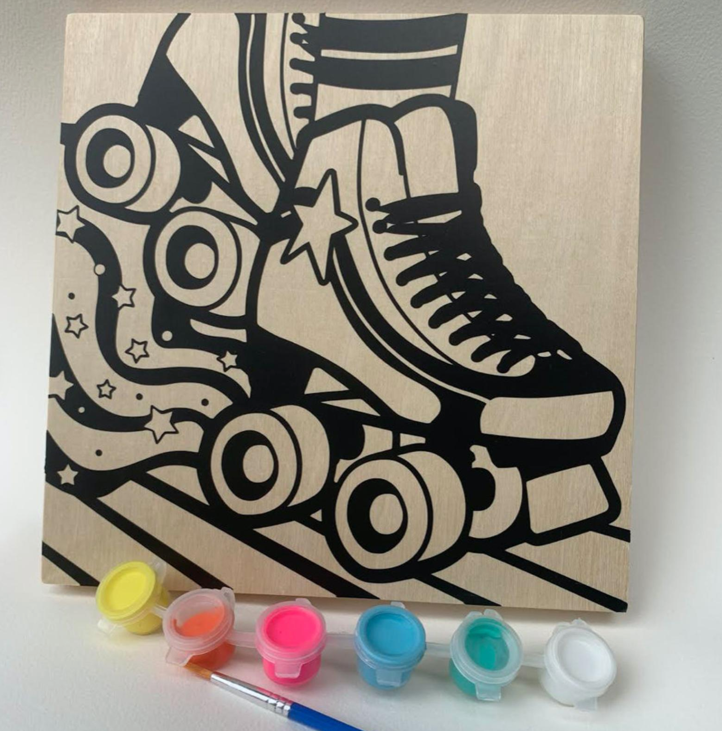 DIY Craft Kit: Wood Canvas DIY Painting - Roller Skate